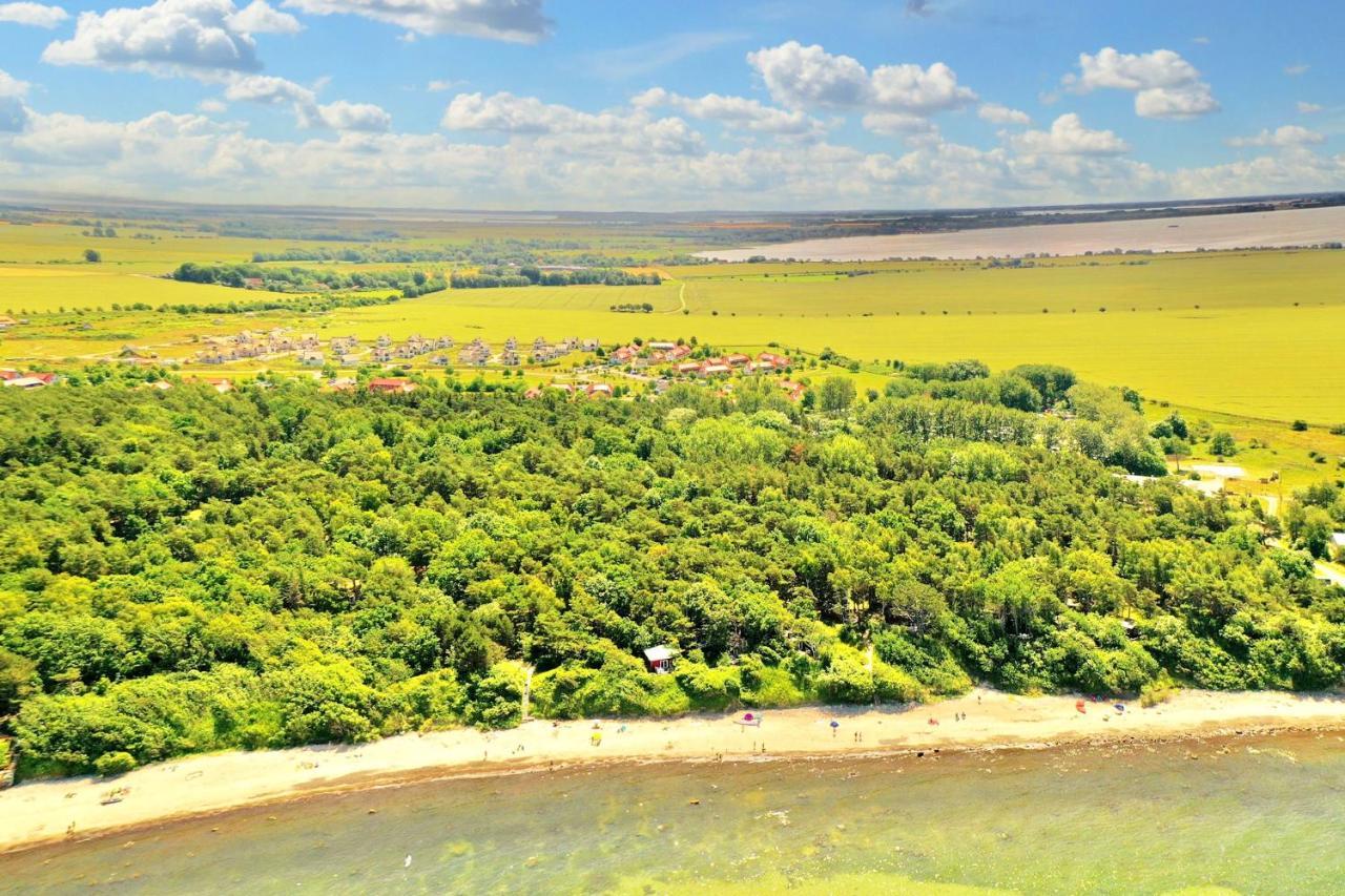 Strandnahe Ferienwohnung Rügen Dranske Exterior foto